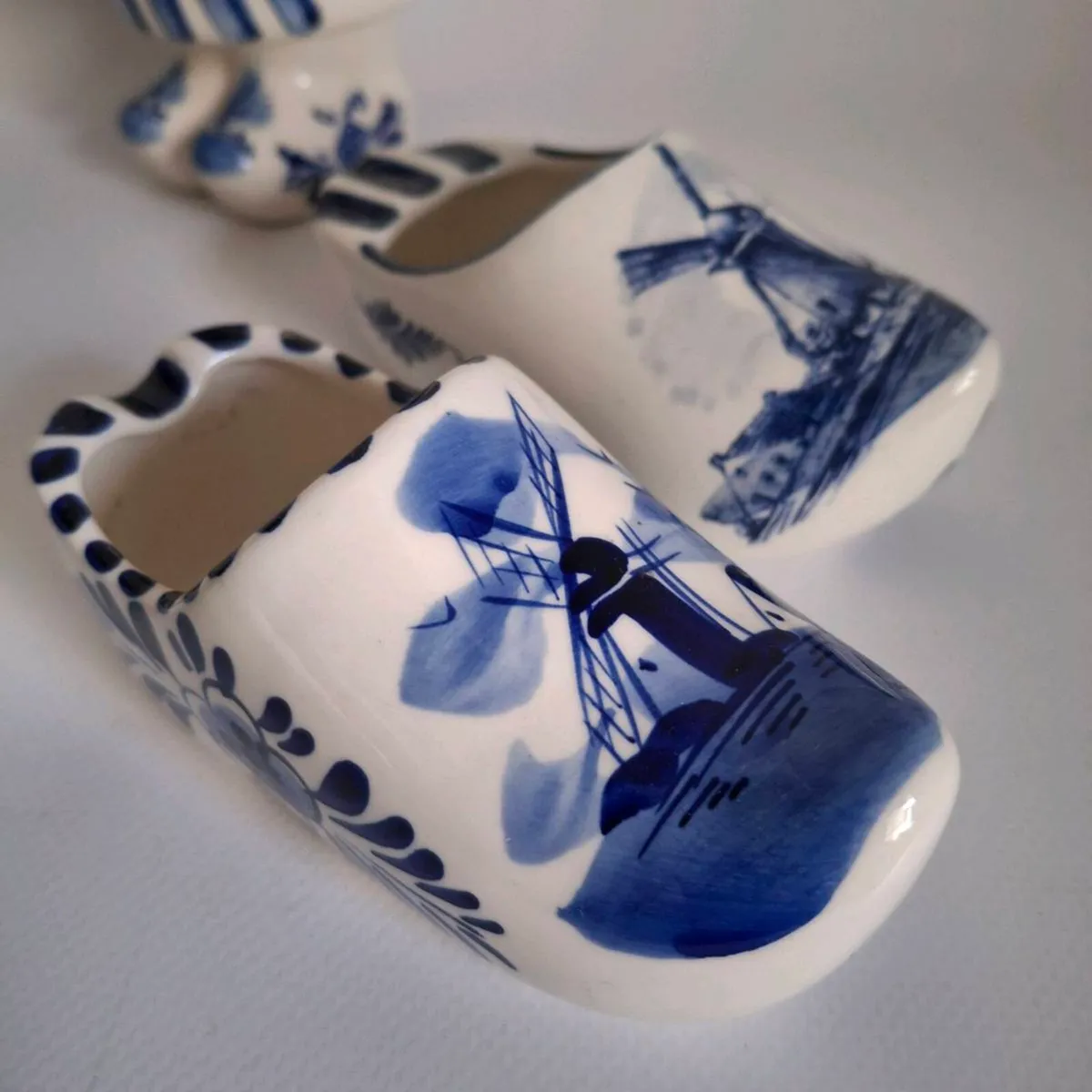 Handpainted Dutch Delft - Image 3