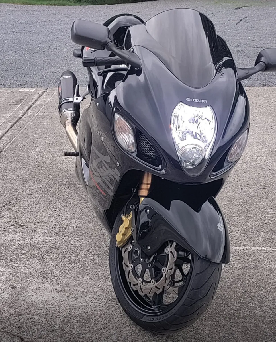 Low mileage Gen 1 Suzuki Hayabusa 2007 - Image 2