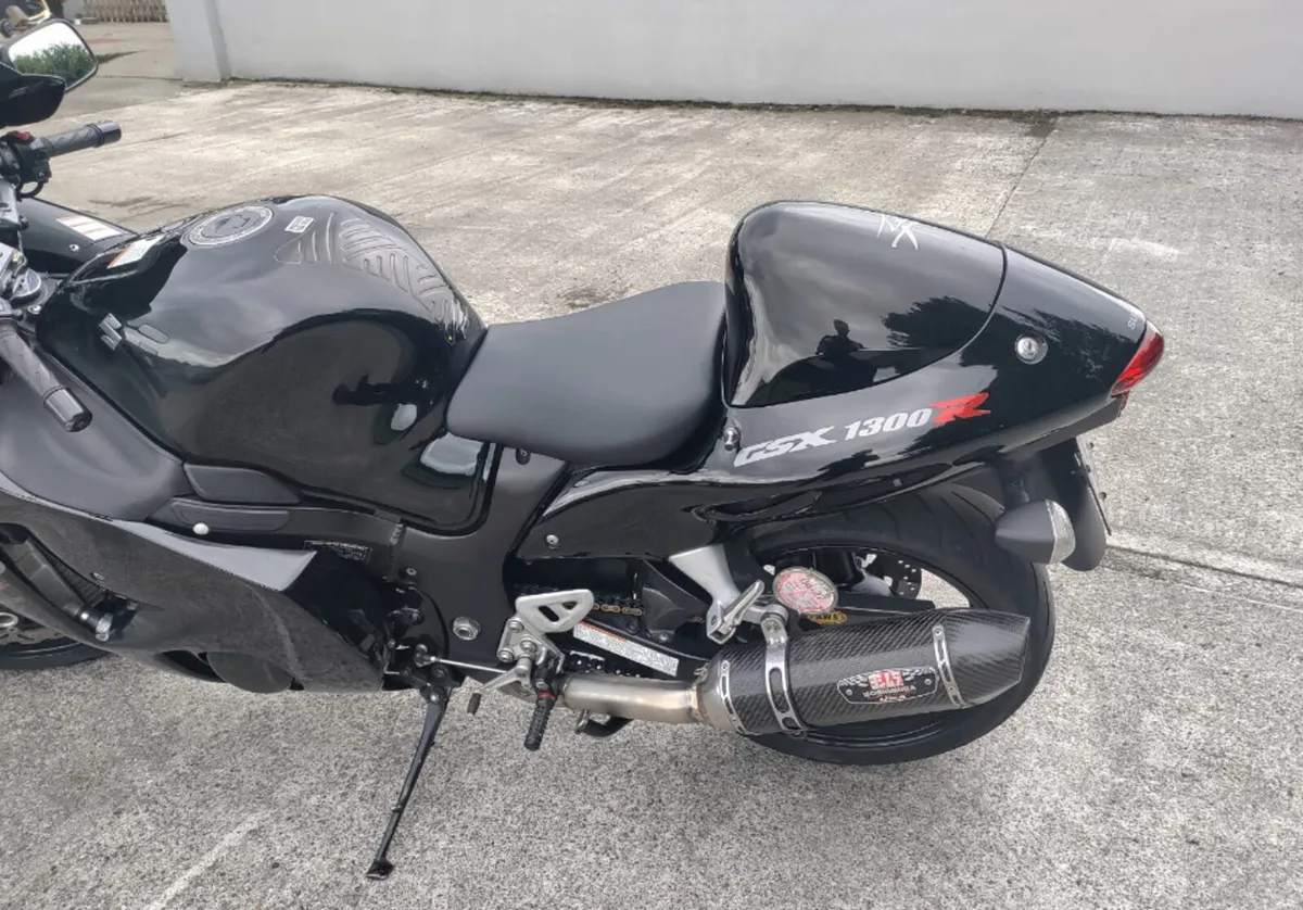 Low mileage Gen 1 Suzuki Hayabusa 2007 - Image 3