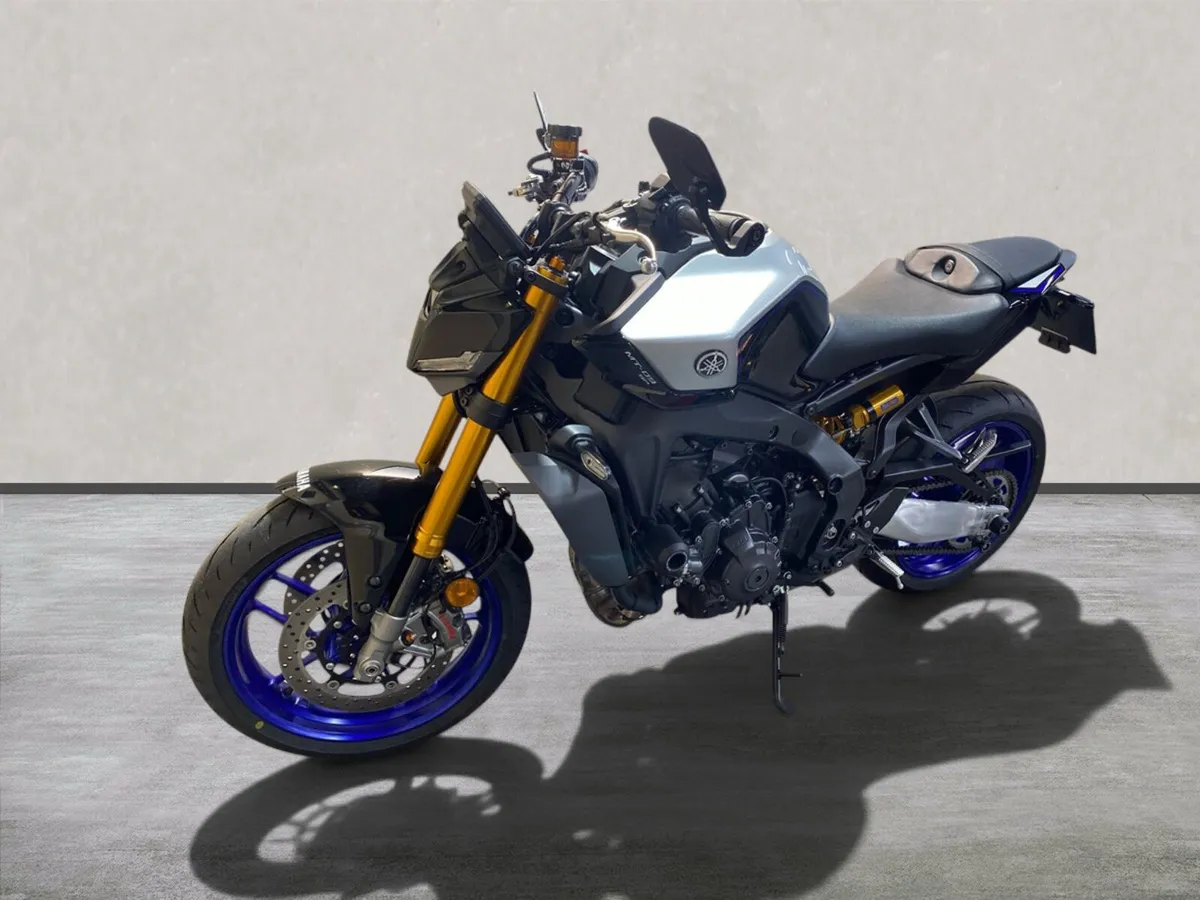 YAMAHA MT-09 SP with Extras, NI Registered - Image 4