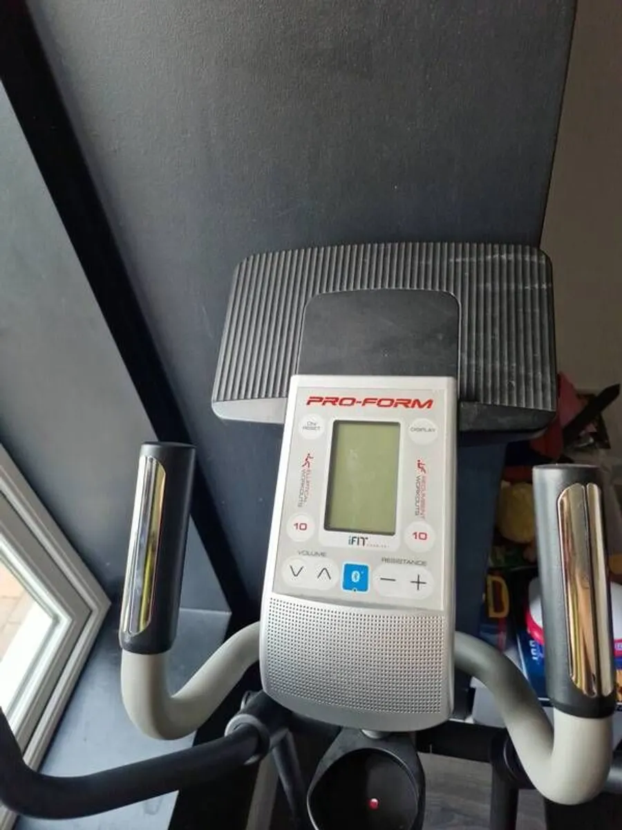 Proform Hybrid Trainer Pro - Image 3