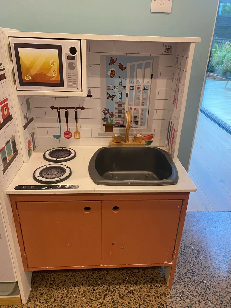 Kids play kitchen - Image 2