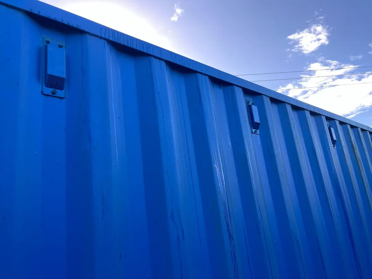 Self Stonage Containers To Rent - Image 2