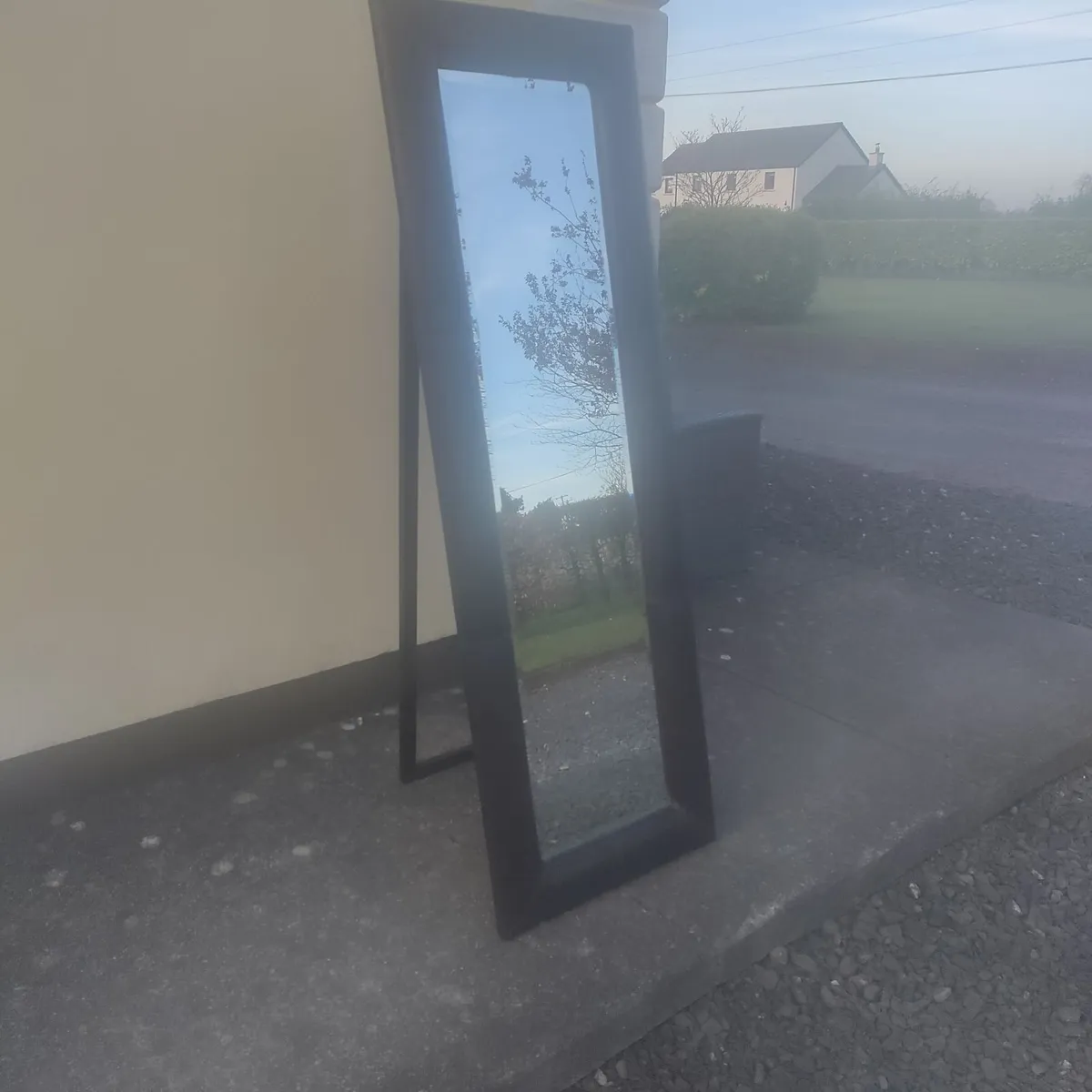 Large mirror - Image 1
