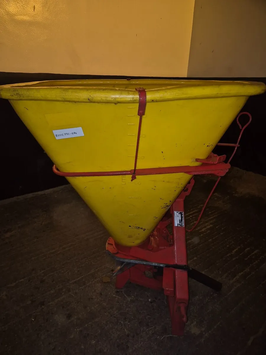 Teagle Fertiliser spreader 500kg half ton ono - Image 4