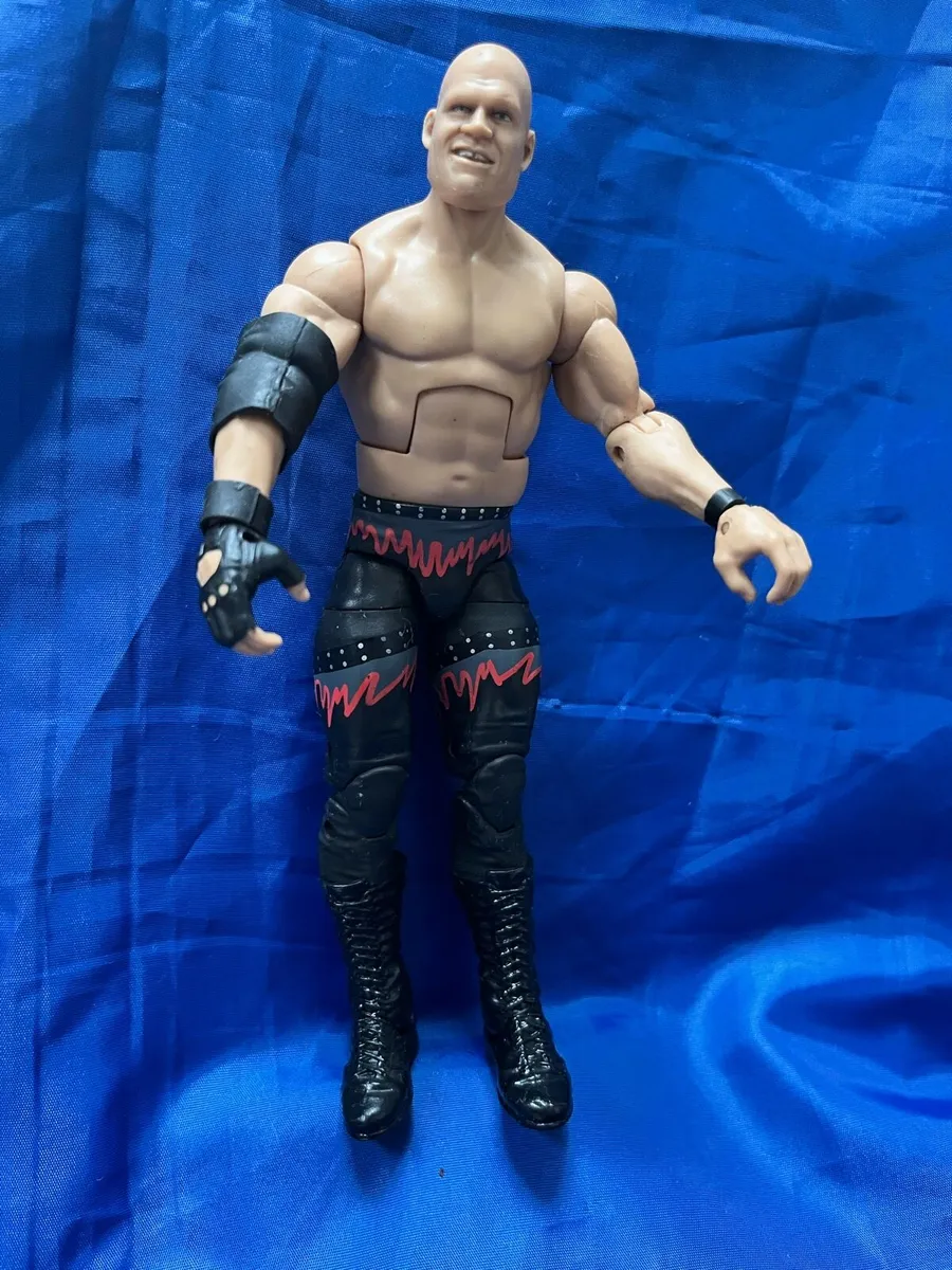 Wrestler Kane - Image 1