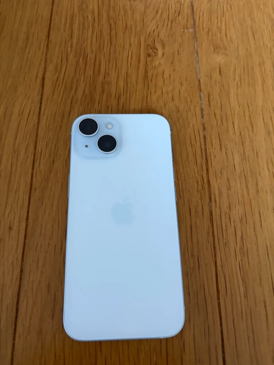 Iphone 15 - Image 3