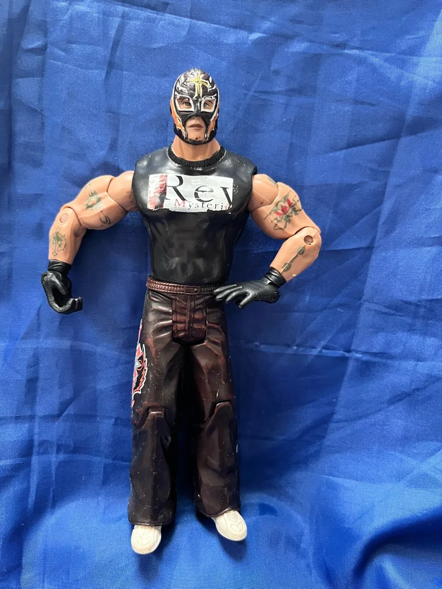 Wrestler Rey Mysterio - Image 1