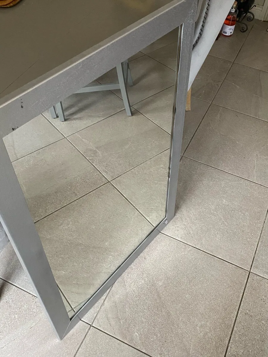 Mirror - Image 2