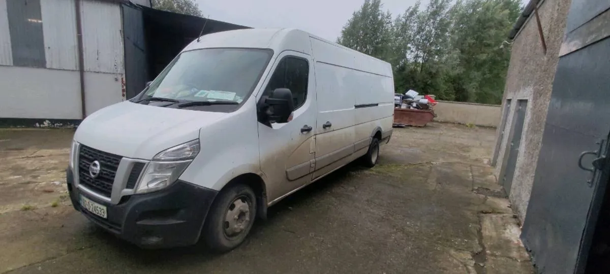 Nissan NV400 LWB twin wheel - Image 1
