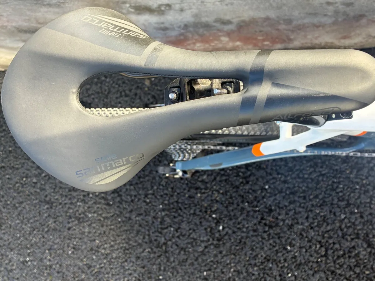 Gravel bike - Image 3