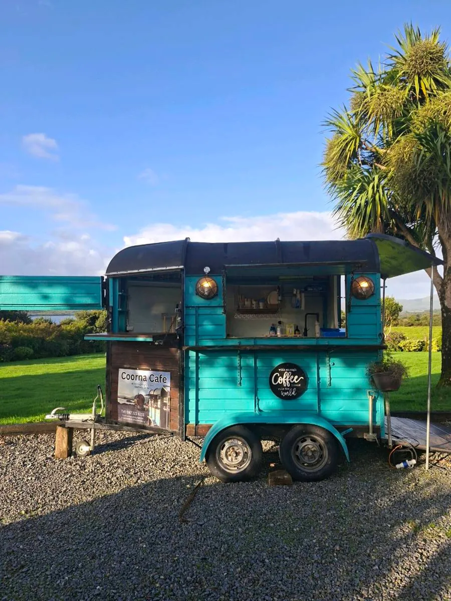 Coffee and food horse trailer - Image 3