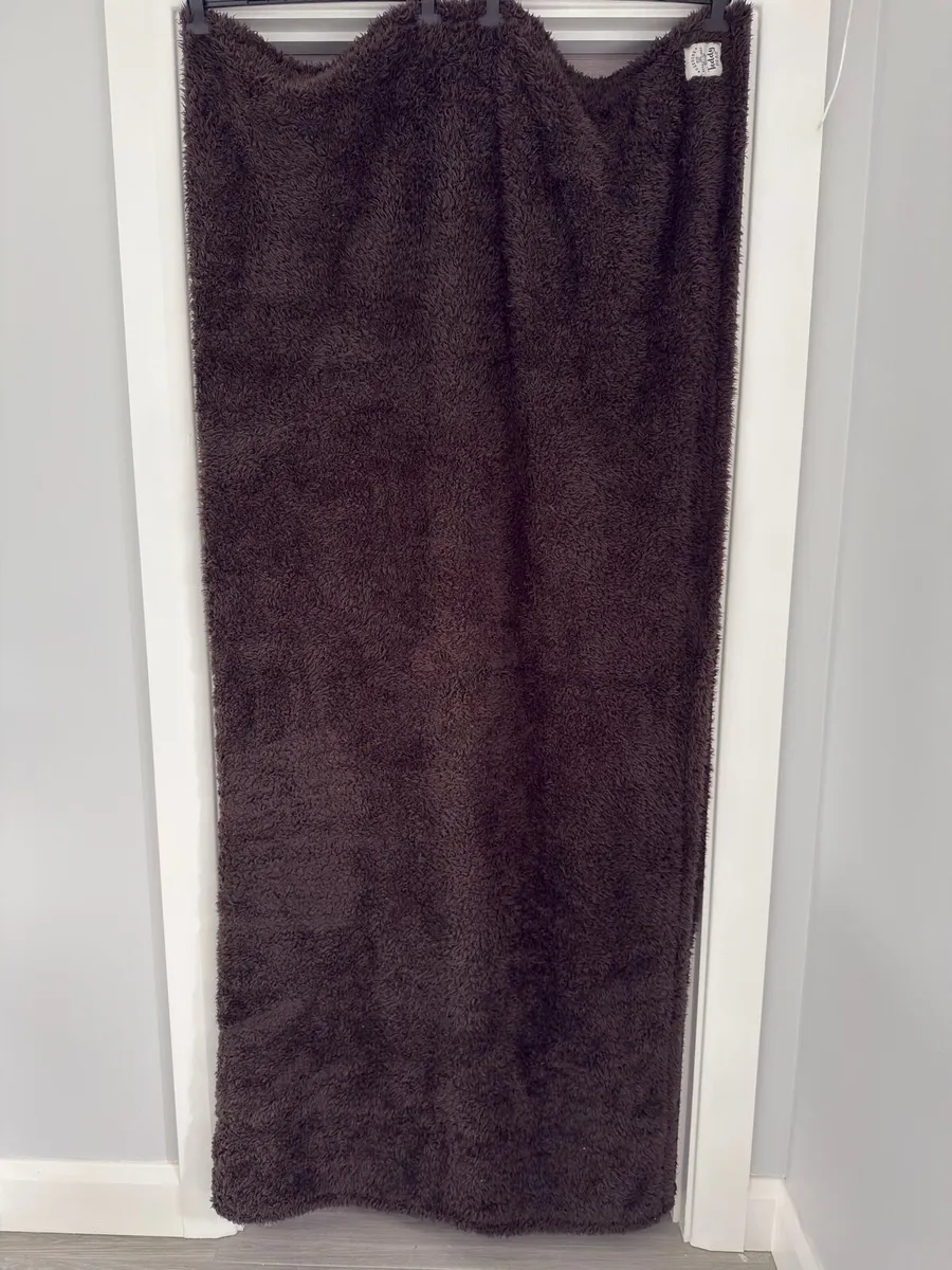 Teddy Blankets x 2 (200x200cm) XL - Image 1