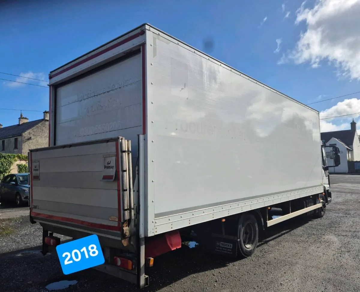 Iveco 100E 190 truck - Image 4
