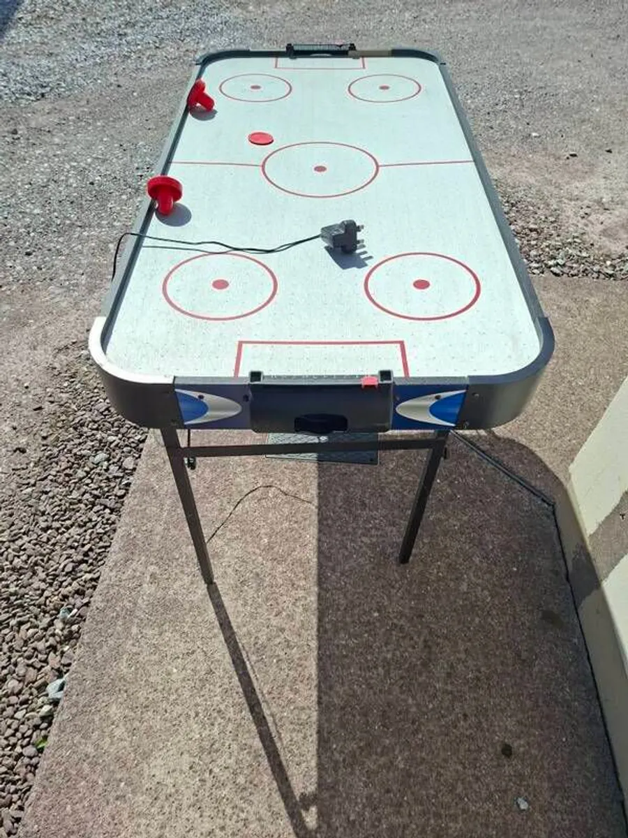 air hockey table - Image 2
