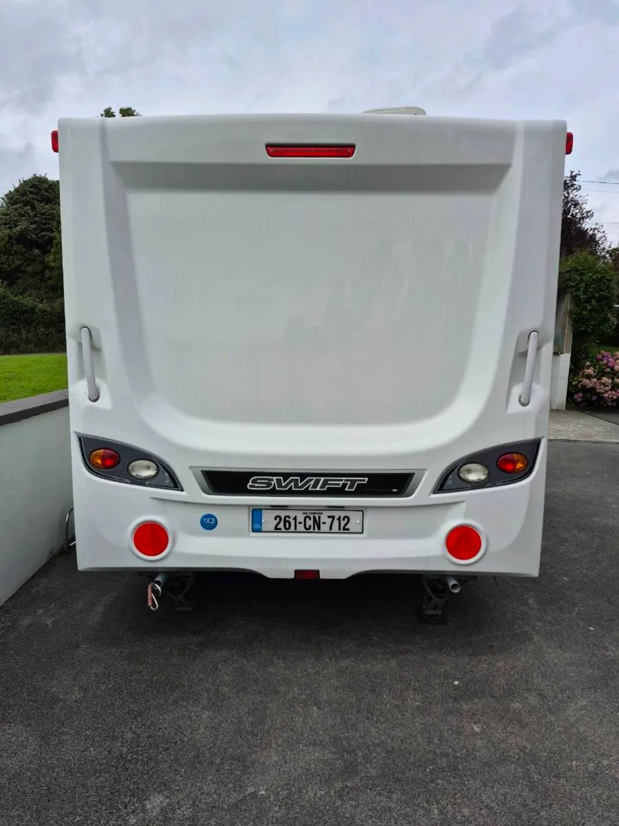 Caravan - Image 4