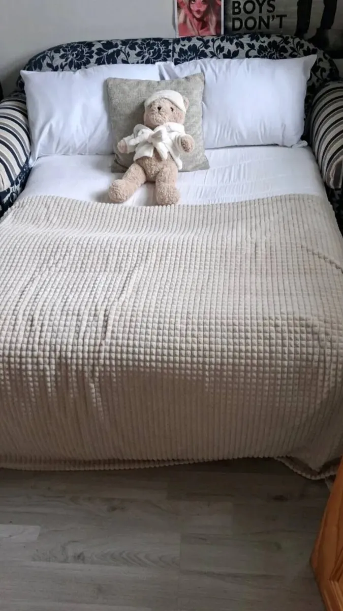 Sofa bed - Image 4