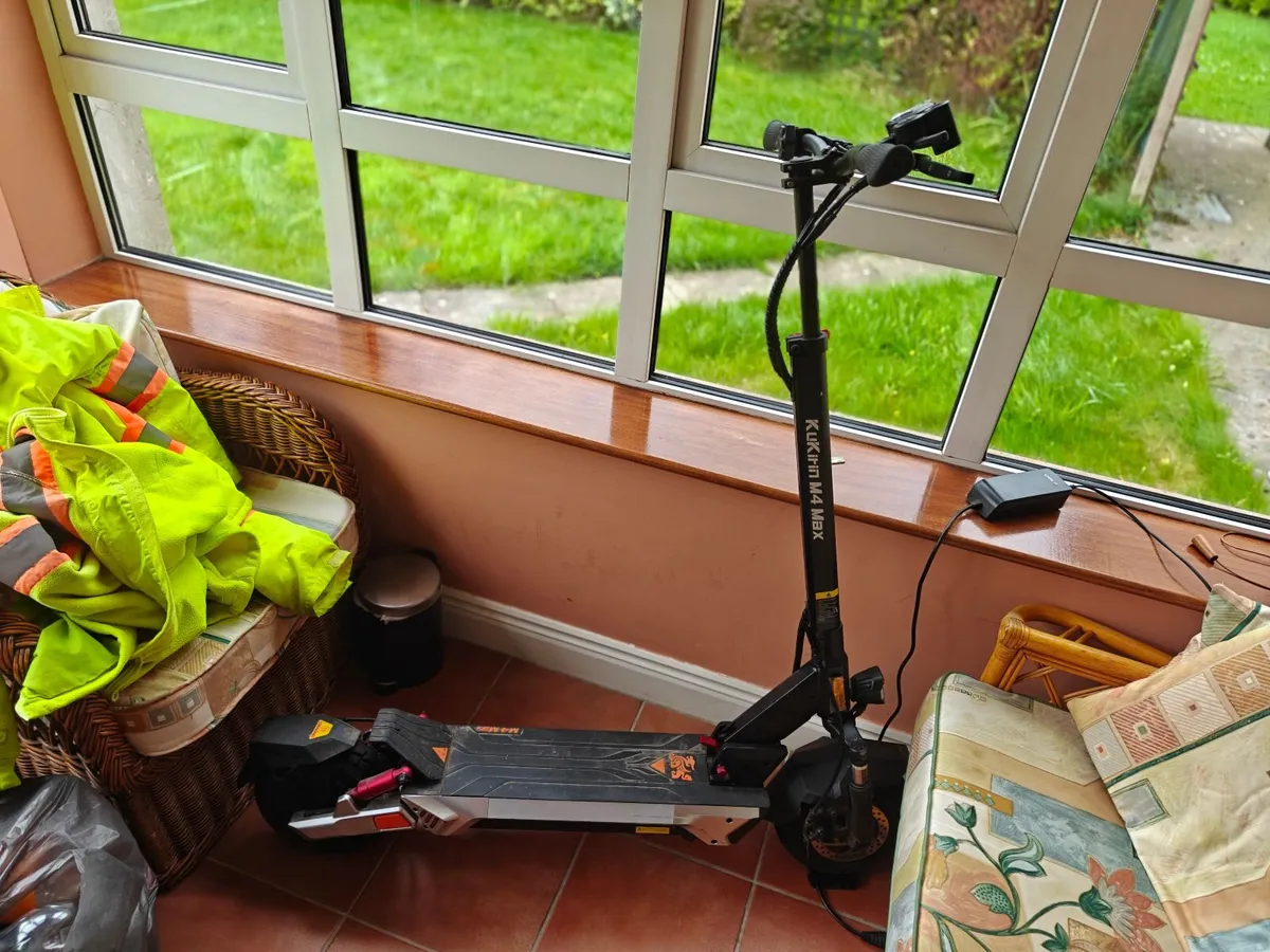 Kukirin M4 Max Scooter - Image 1
