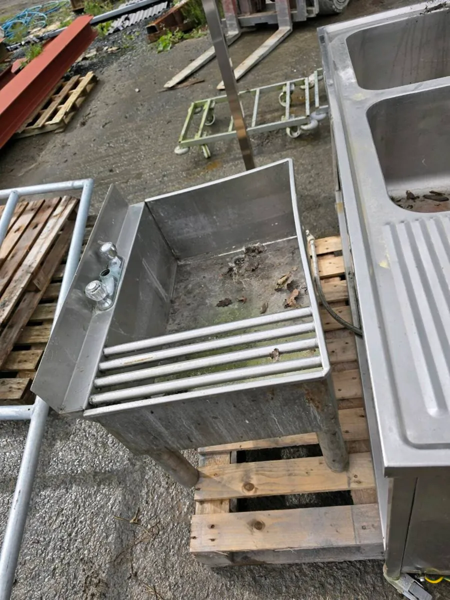 Stainless Sinks, Countertops, Canopies - Image 3