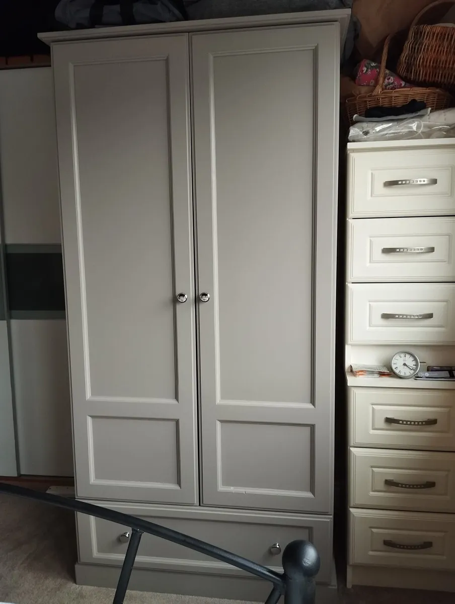 Wardrobe - Image 2