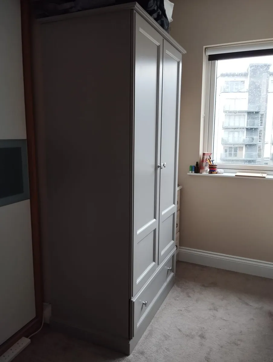 Wardrobe - Image 4