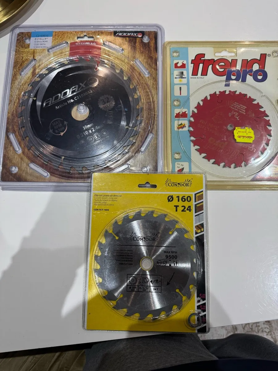 Saw blades - Image 1