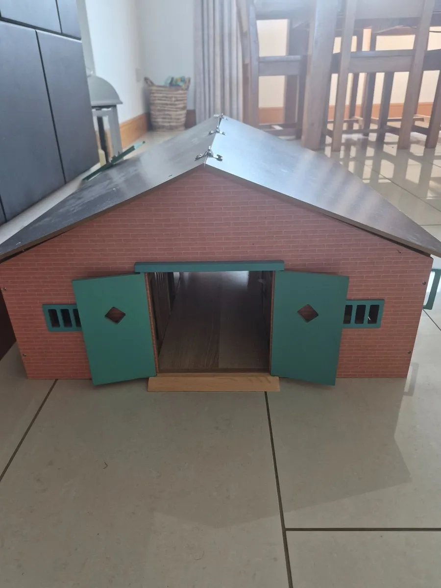 Kids toy shed - Image 2