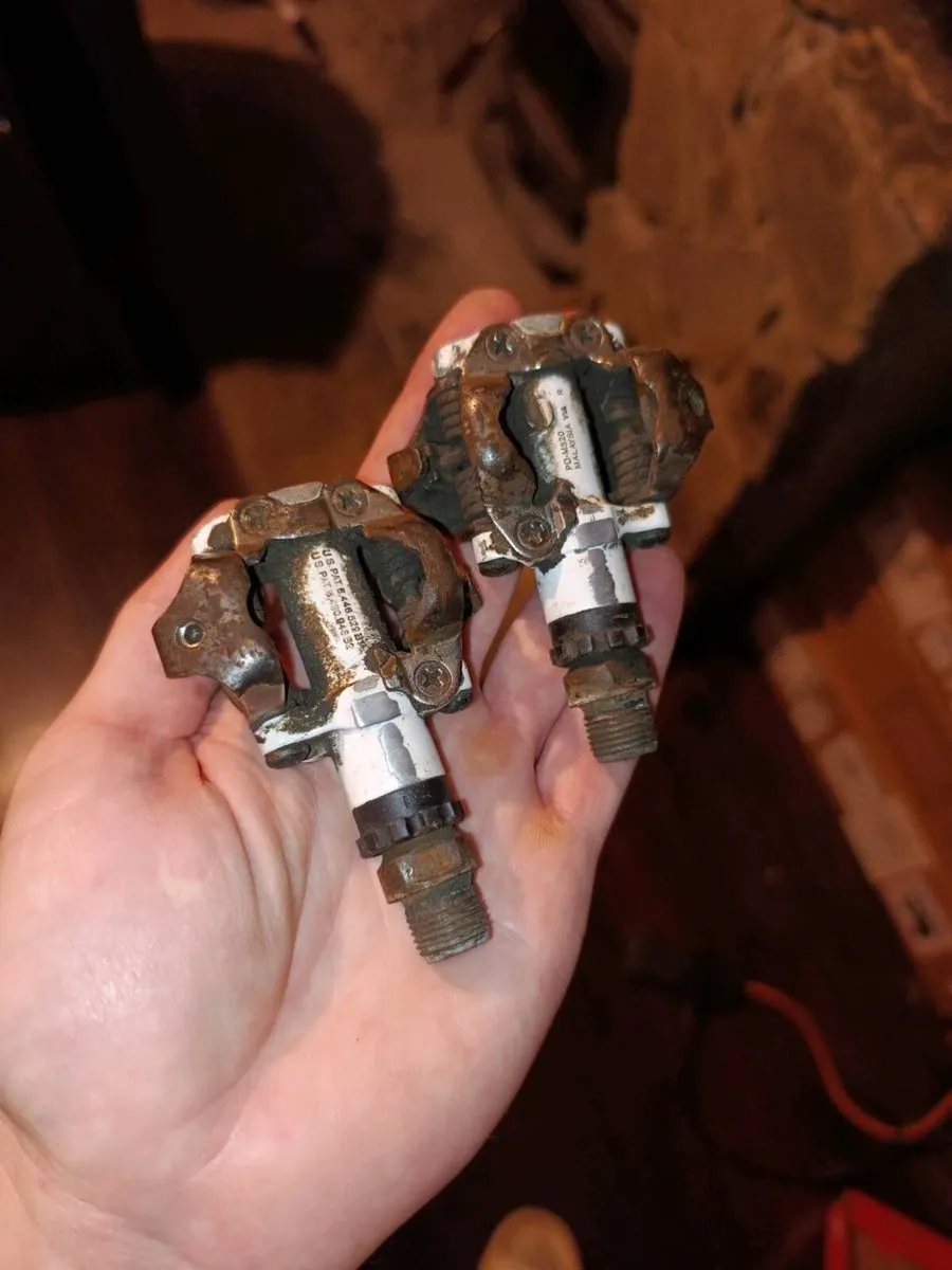 Contact pedals