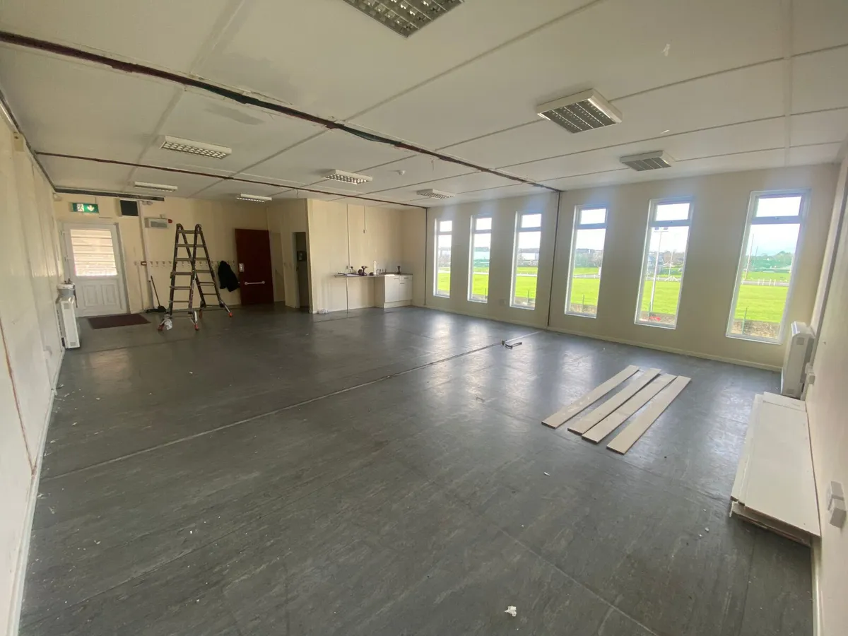 MODULAR BUILDING 36ft x 24ft - Image 1