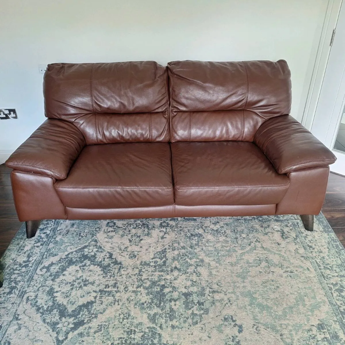 Tristan Brown leather 2 piece couch. 3 & 2 seater - Image 2