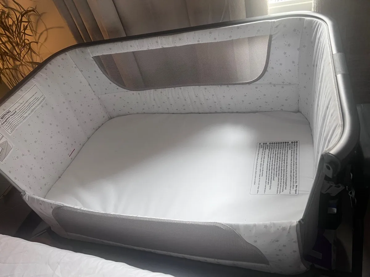 baby crib - Image 2