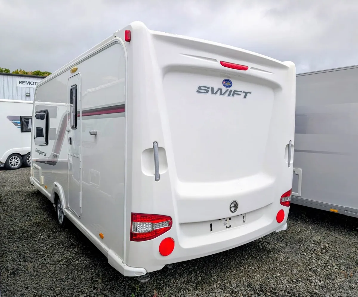 2014 SWIFT CONQUEROR 480 - Image 4
