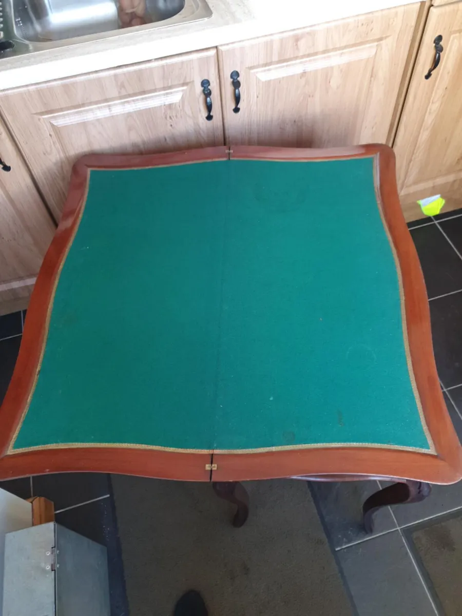 Game table - Image 3
