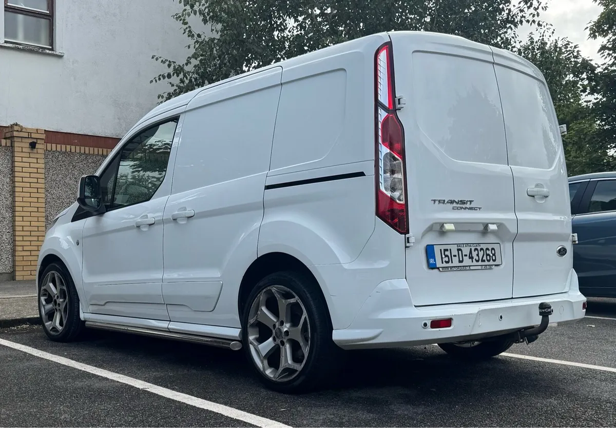Ford Transit Connect Limited - Image 4