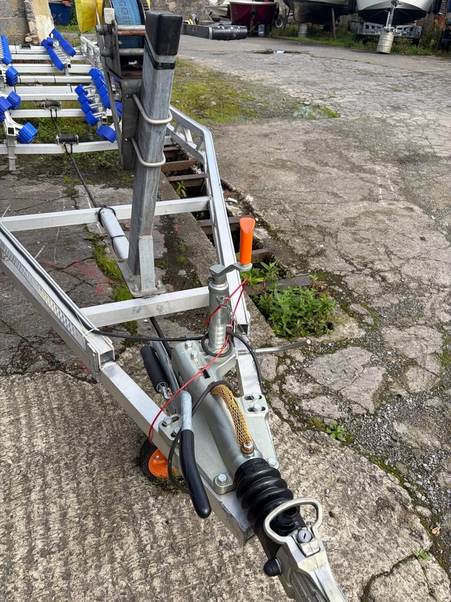 Tri Axle Aluminium Roller Boat Trailer - Image 3