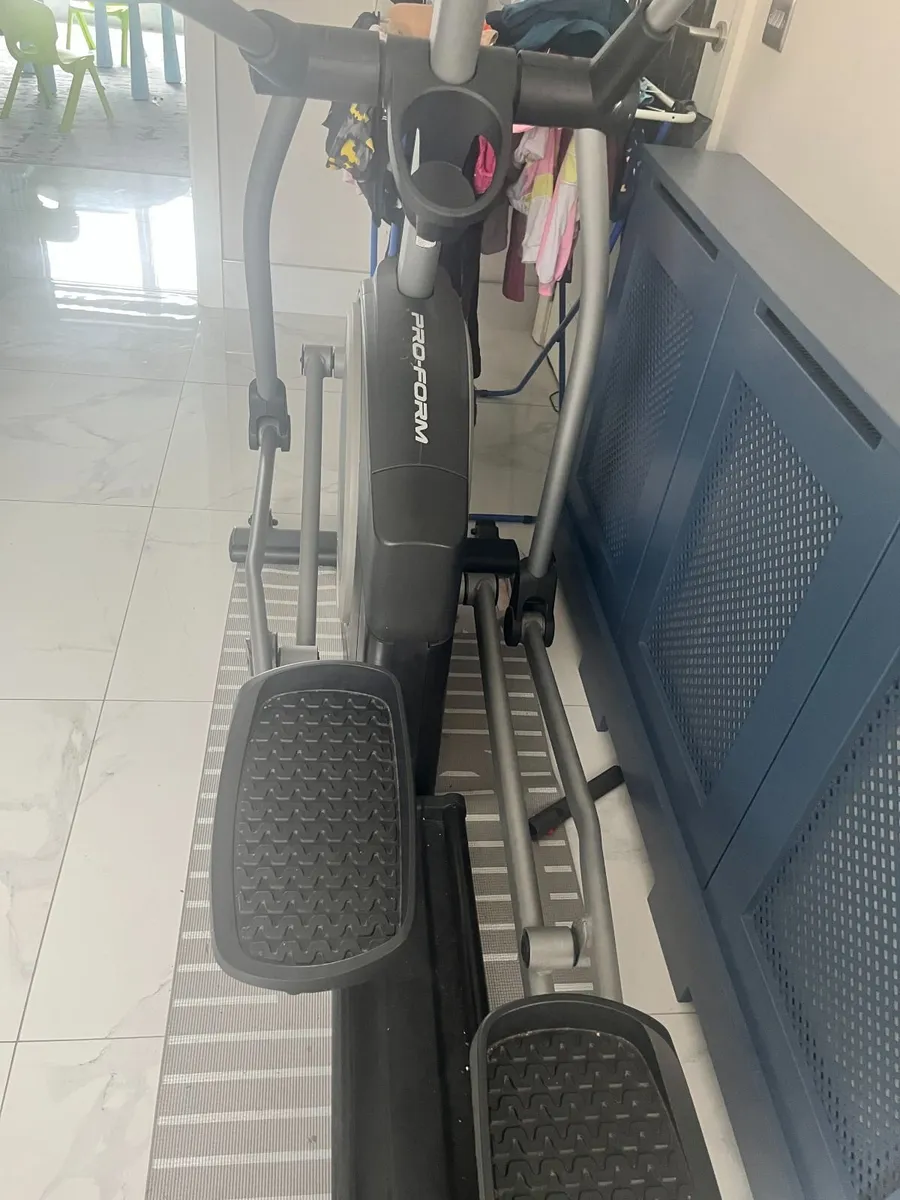 Proform elliptical cross trainer - Image 3