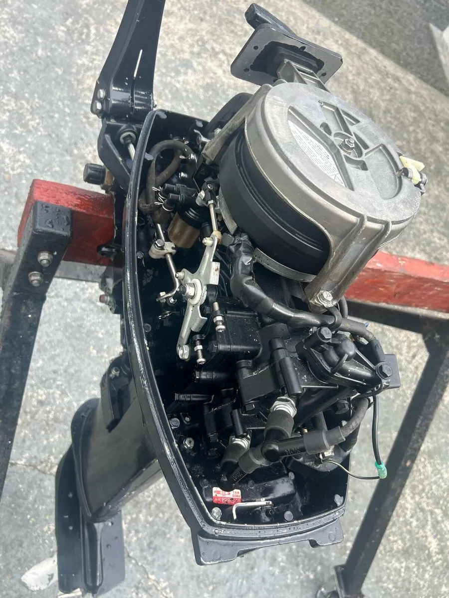 Tohatsu 18hp 2 Stroke Outboard Engine - Image 4