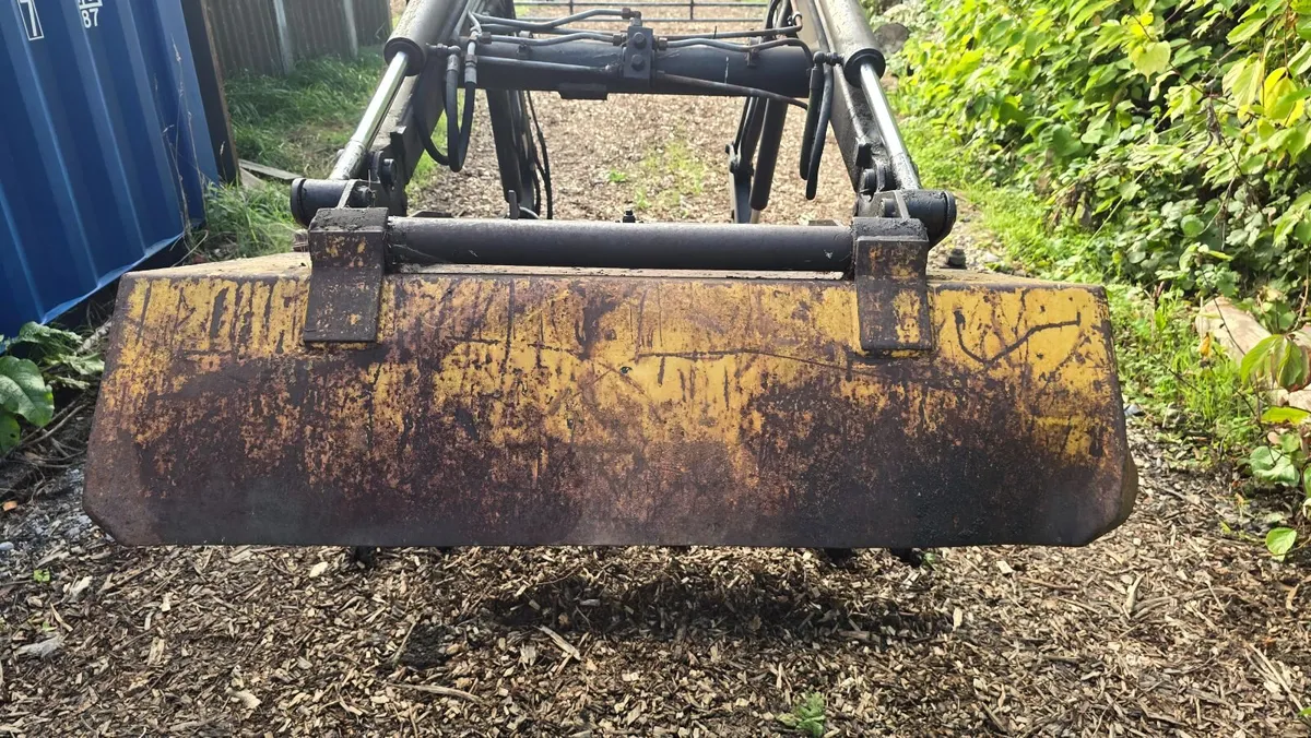 TRIMA 1020 Loader - Image 2