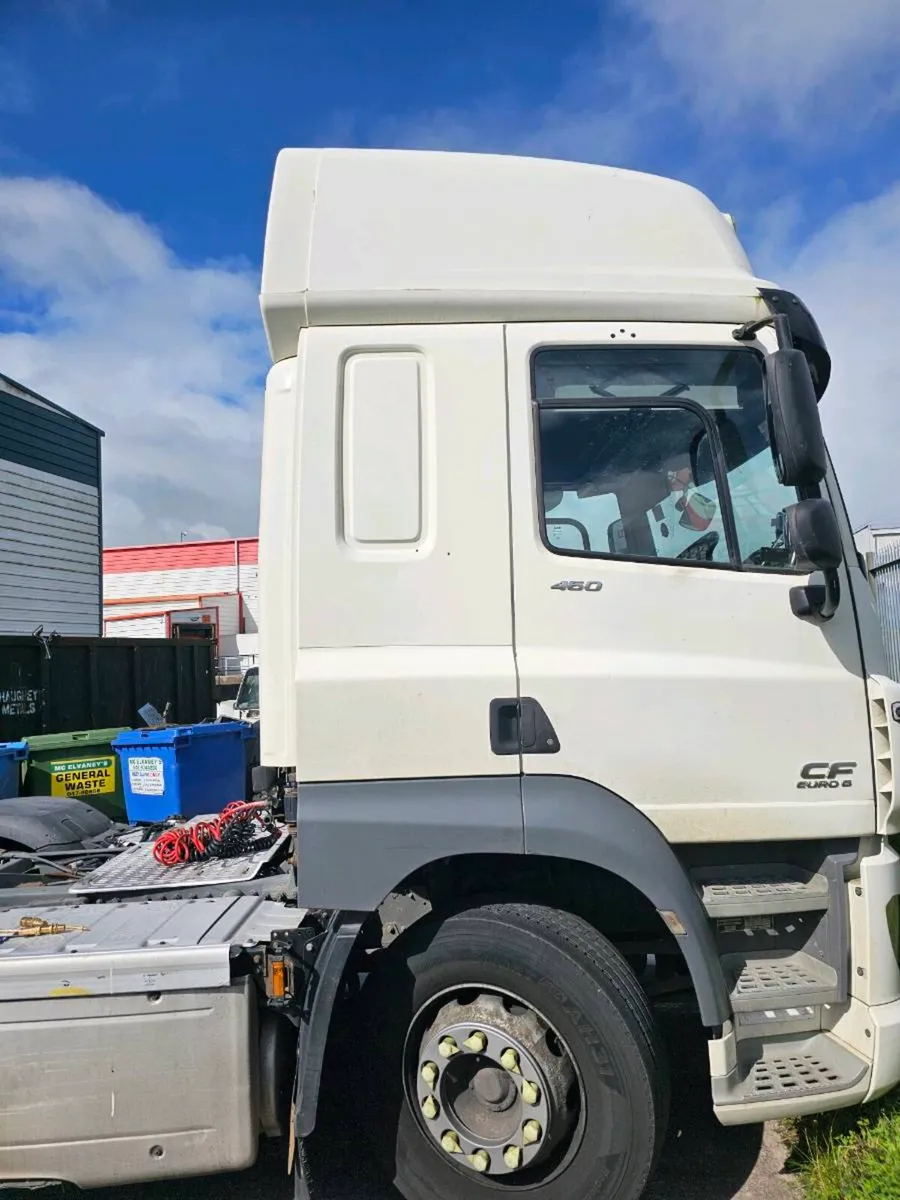17 Daf CF 460 articulated truck - Image 2