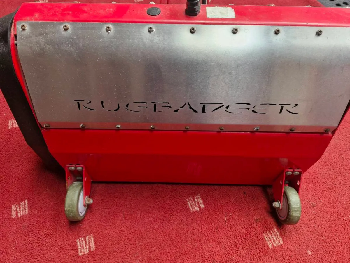 Carpet cleaning machine - Image 2