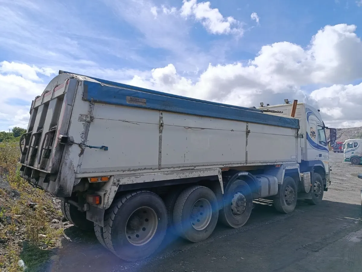 Volvo FM, 5-axles tipper 2013 - Image 3