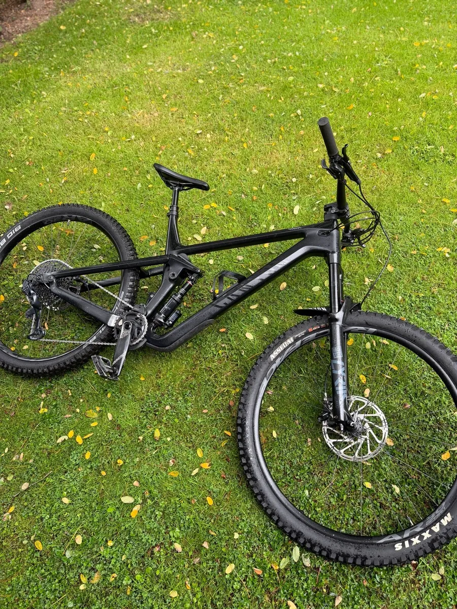 Canyon Strive CF Carbon - Image 1