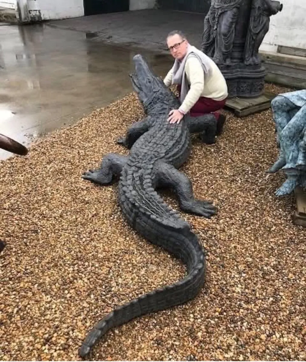 Bronze xxl crocodile water feature - Image 1