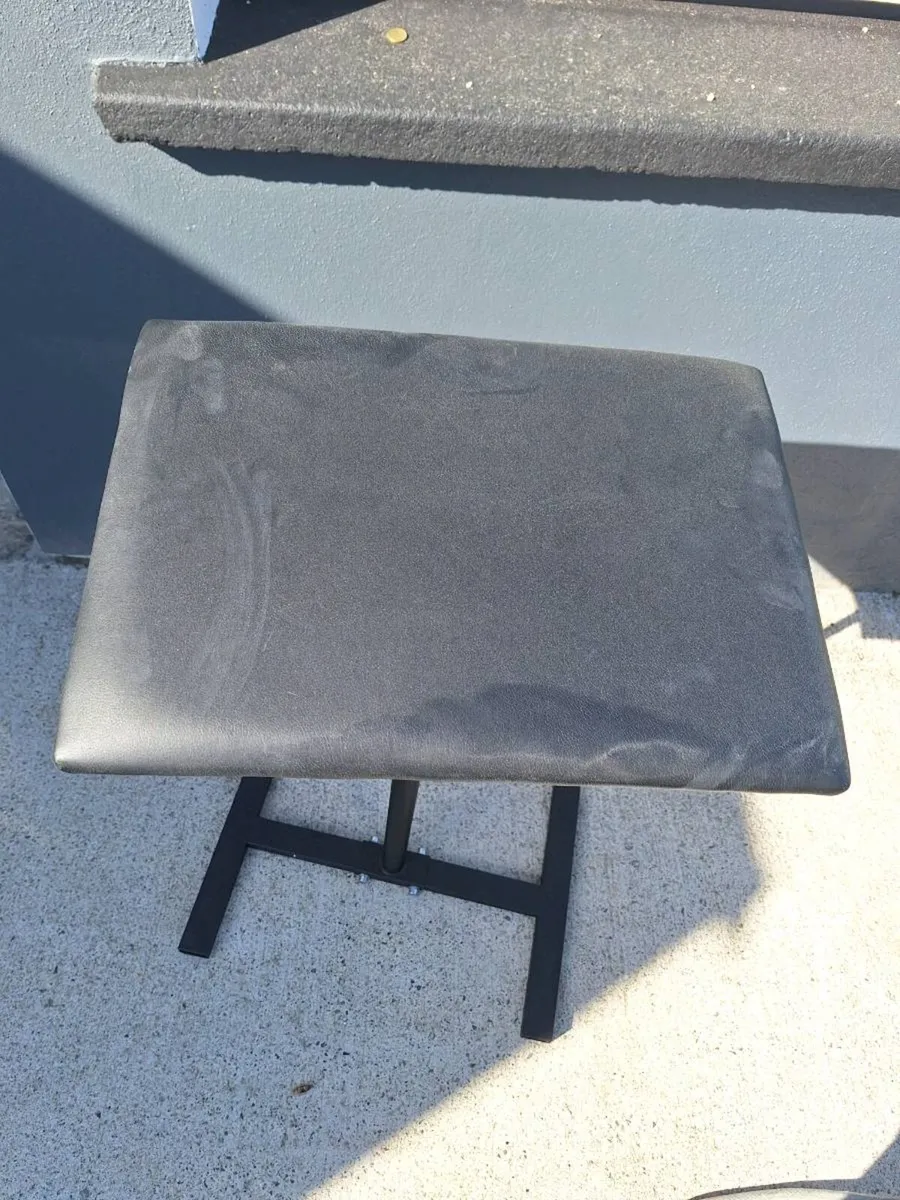 Massage table with chair and 2 adjustable tables - Image 2