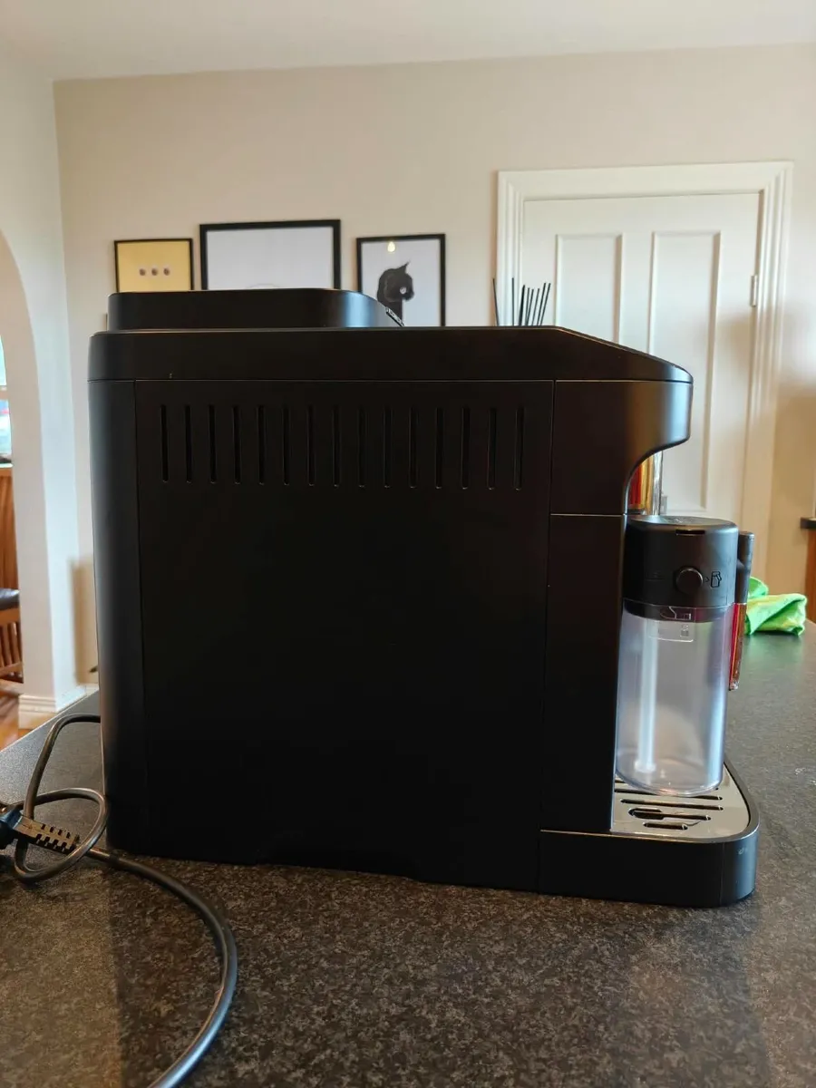 De’Longhi Magnifica Evo Bean-to-Cup Coffee Machine - Image 2