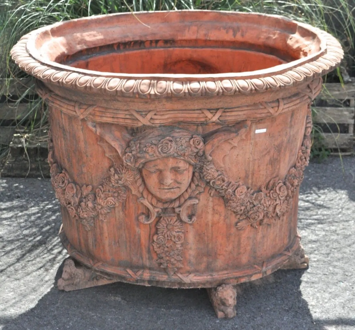 Xxl Terrocatta planters 4 available - Image 1