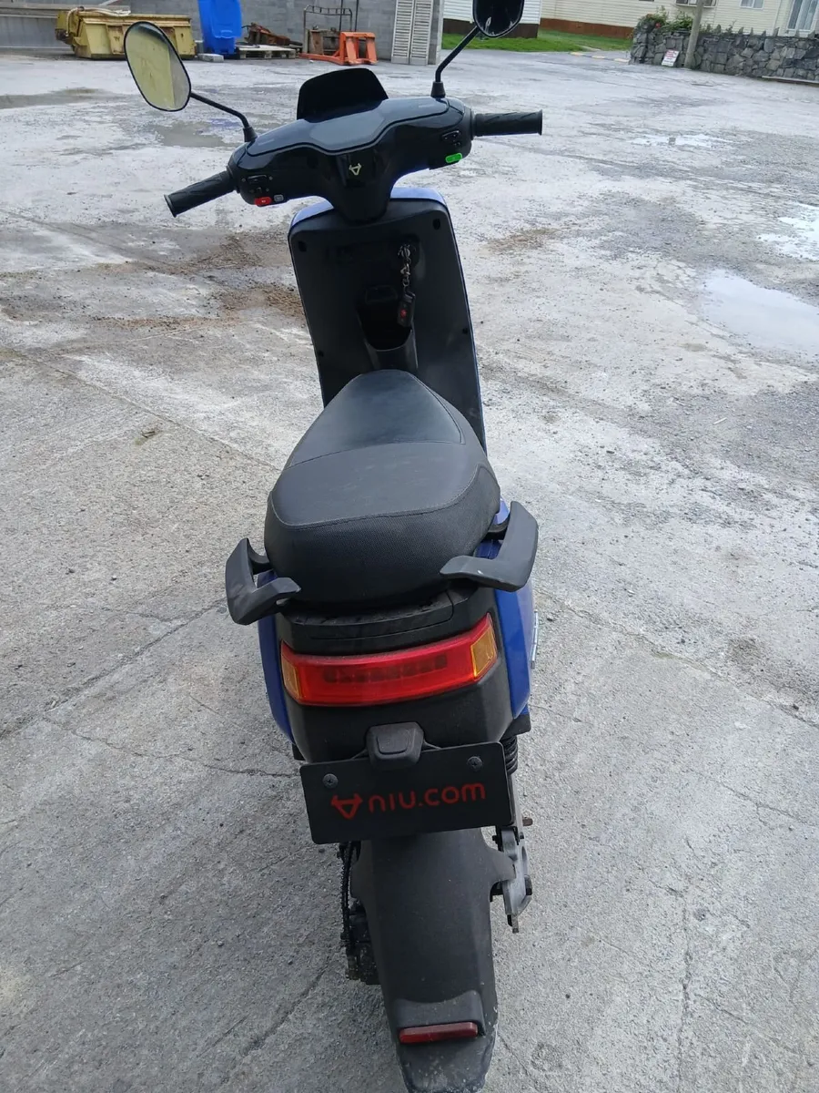 2 x Electric Moped - Image 4