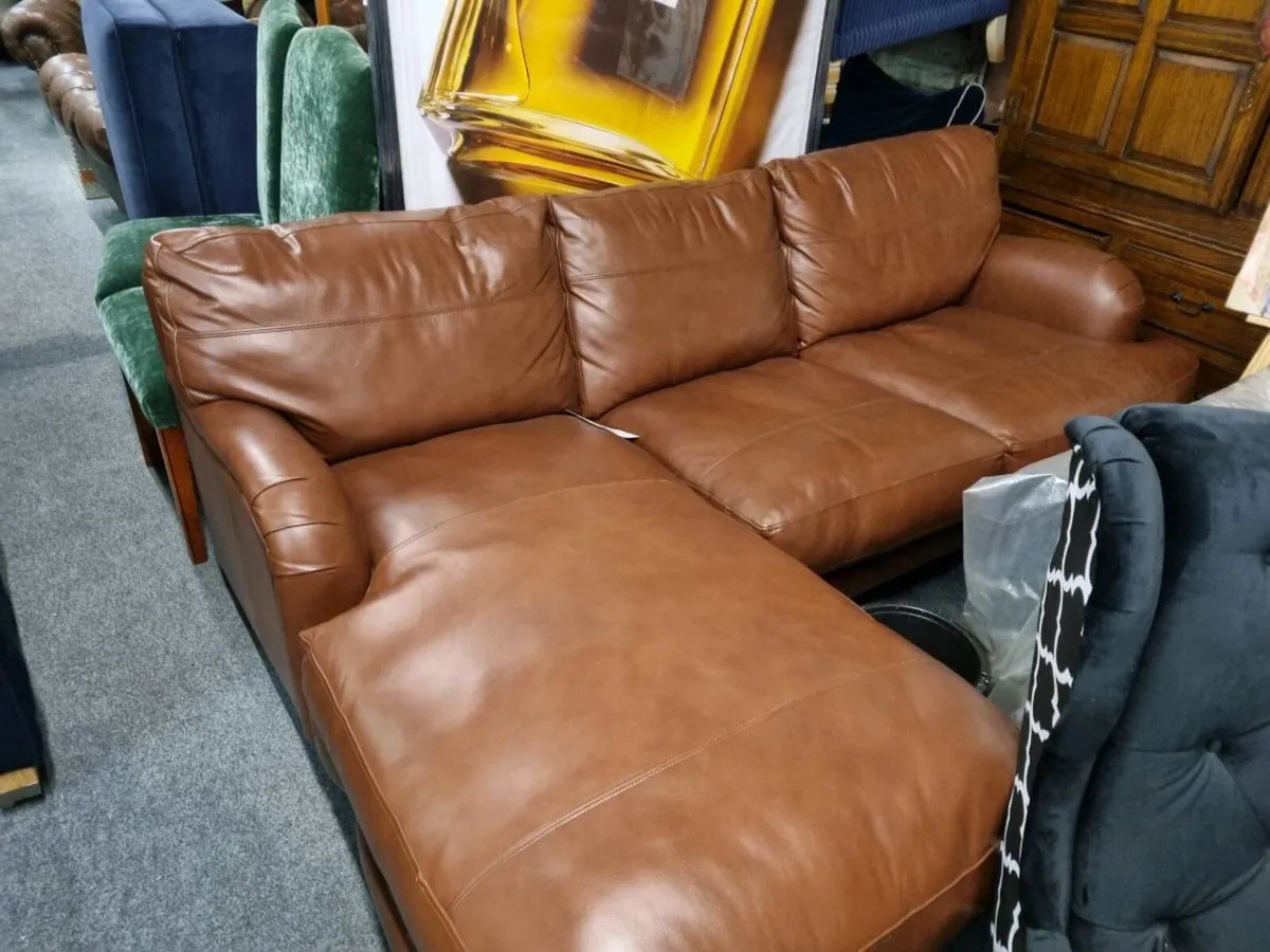 Leather corner unit