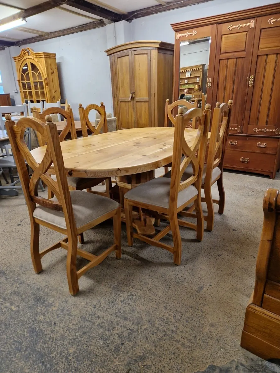 Farmhouse table, 6 chairs - Image 1