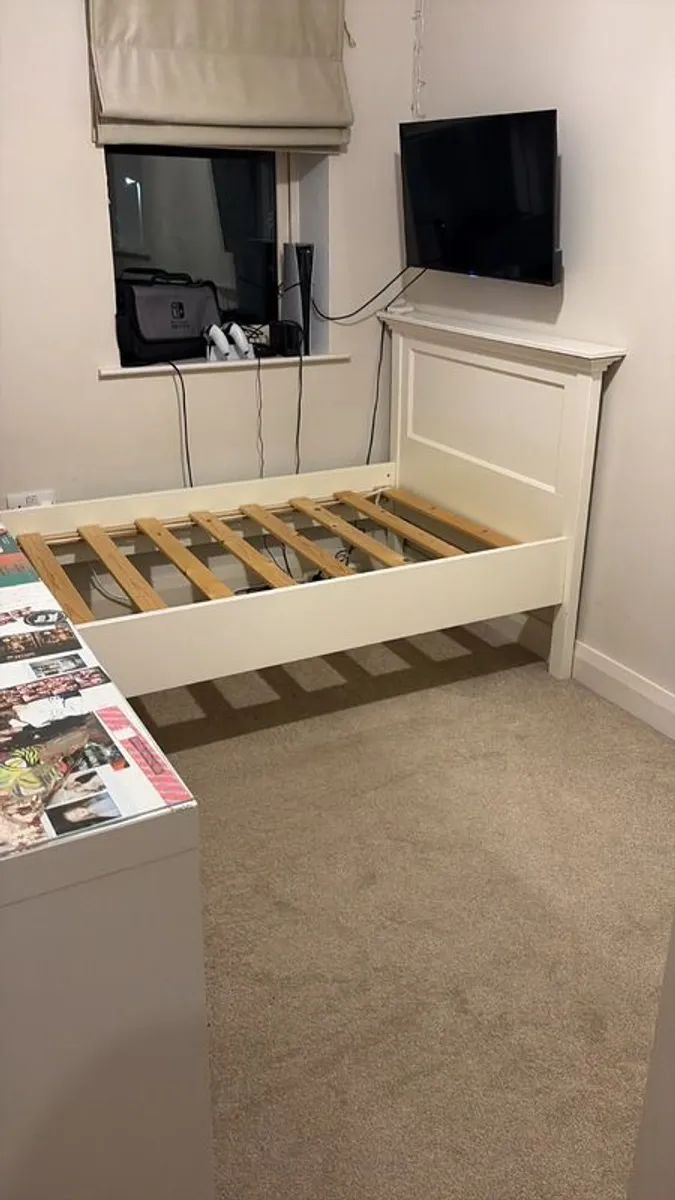 Single bed